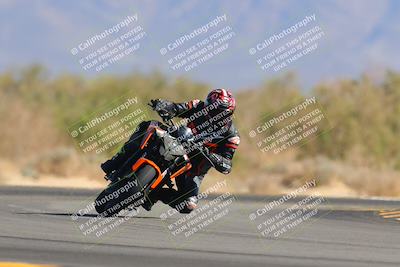 media/Nov-06-2022-SoCal Trackdays (Sun) [[208d2ccc26]]/Turn 7 Set 2 (1050am)/